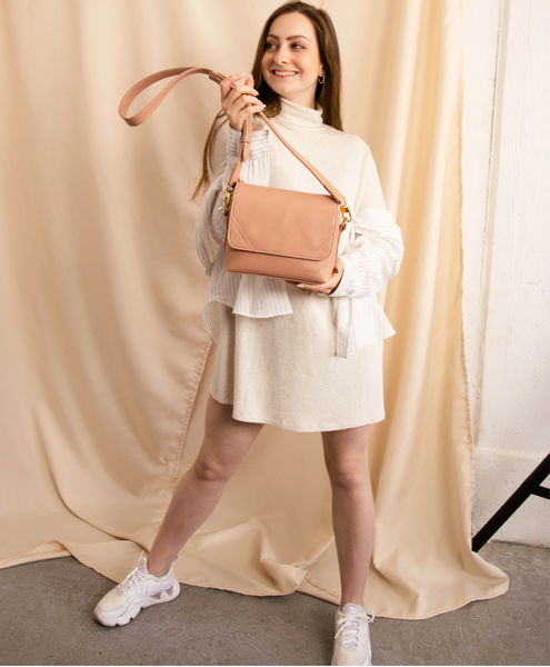 ELLI---Millennial Pink